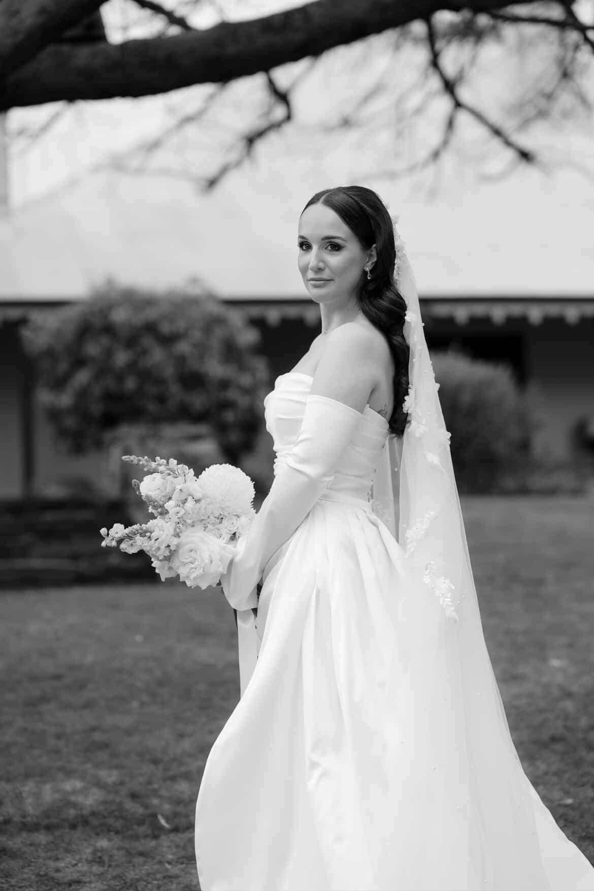 HONEY. bridal look 1