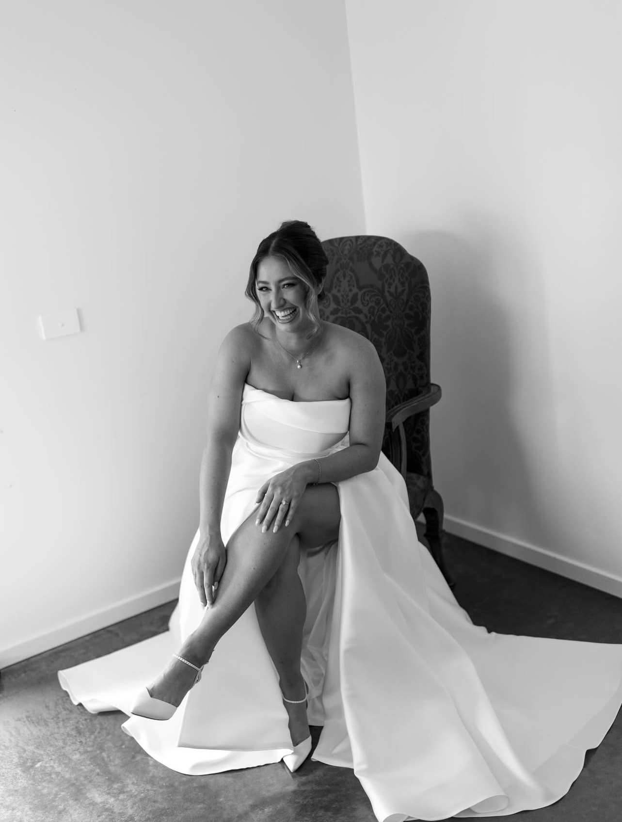 HONEY. bridal look 5