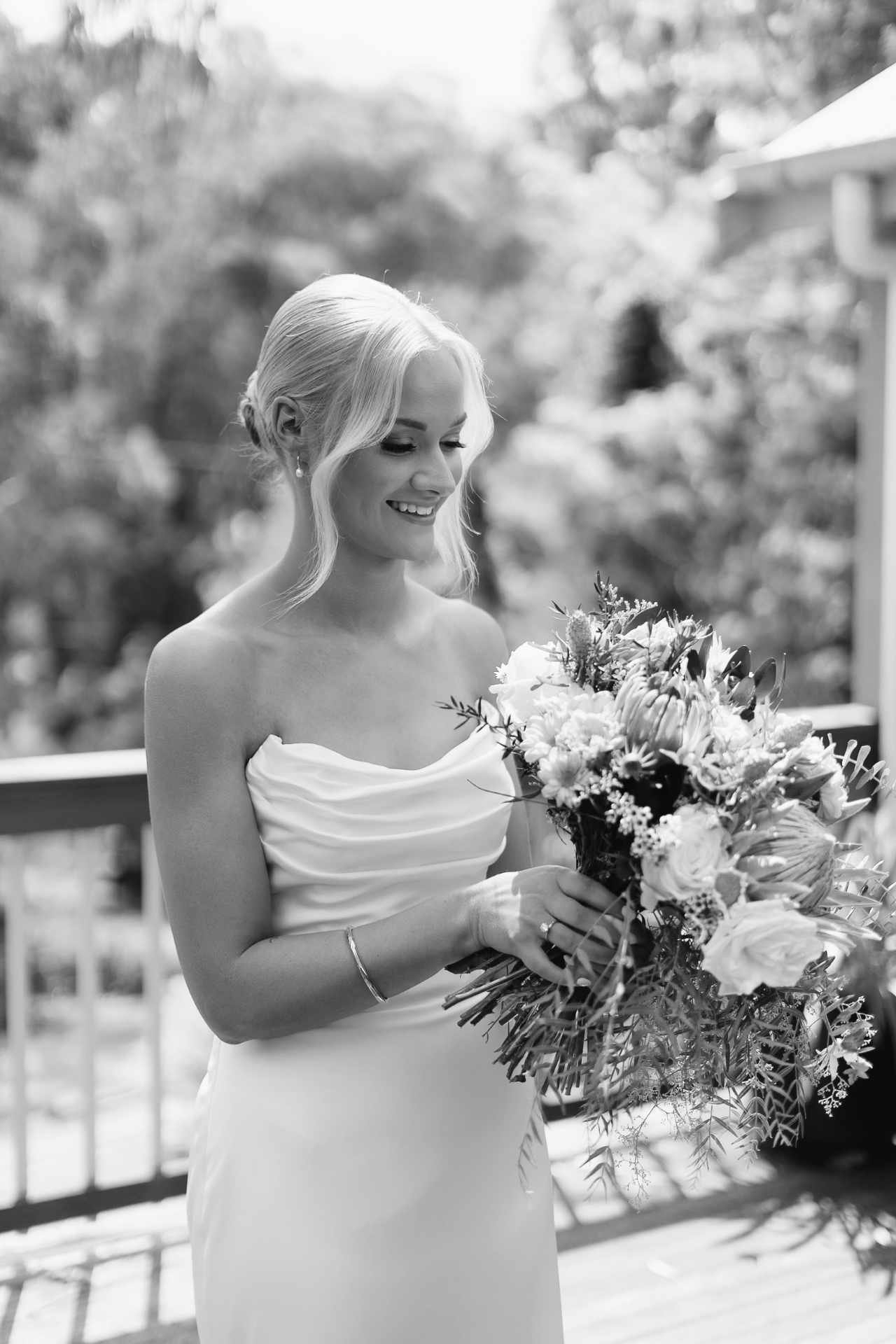 HONEY. bridal look 3